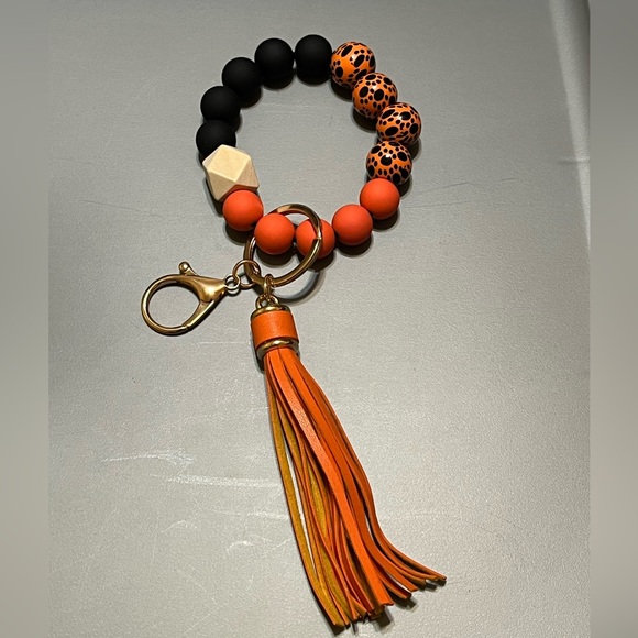 🐾 2/$18 Paw Print Key Ring/ Keychain - Picture 3 of 3